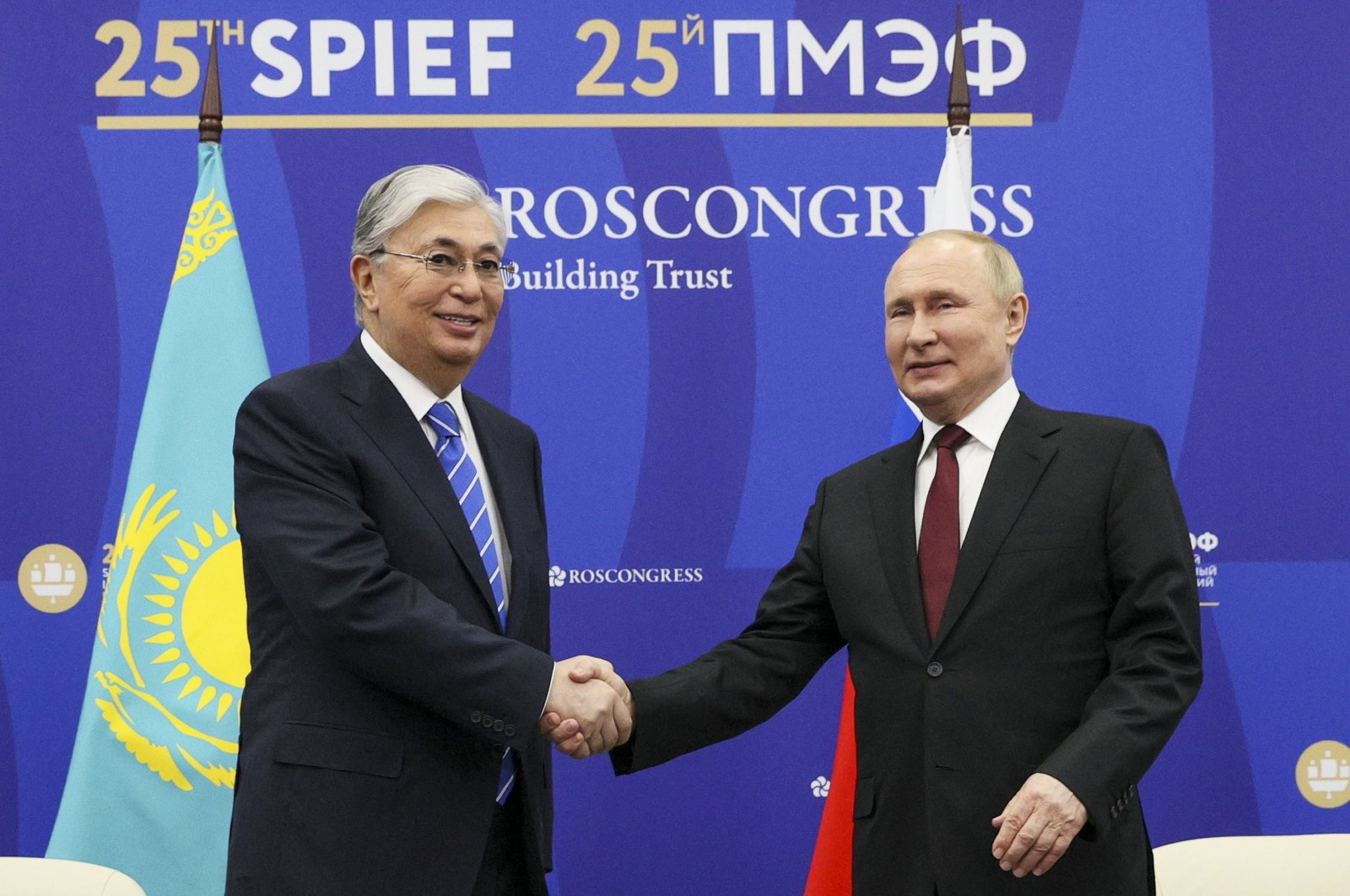 Kazakh president at odds with Putin over separatist republics