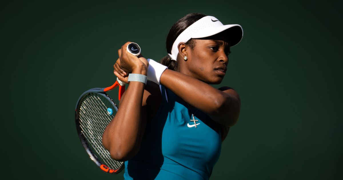 Former champion Stephens beats Udvardy in Miami nightcap